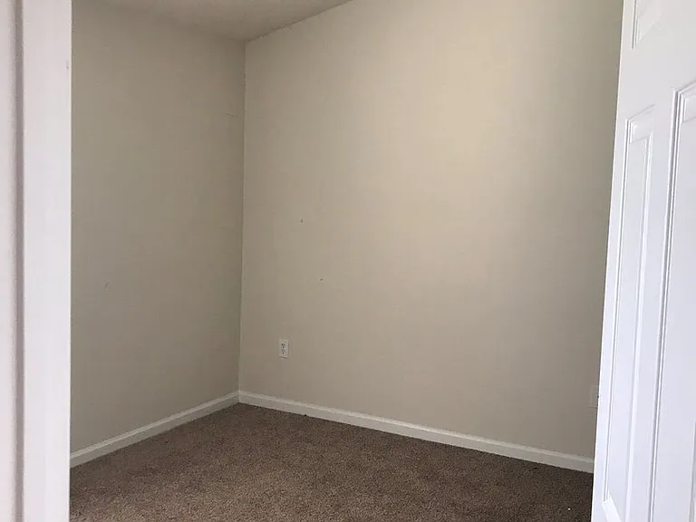 Signature Pointe — Photo 26