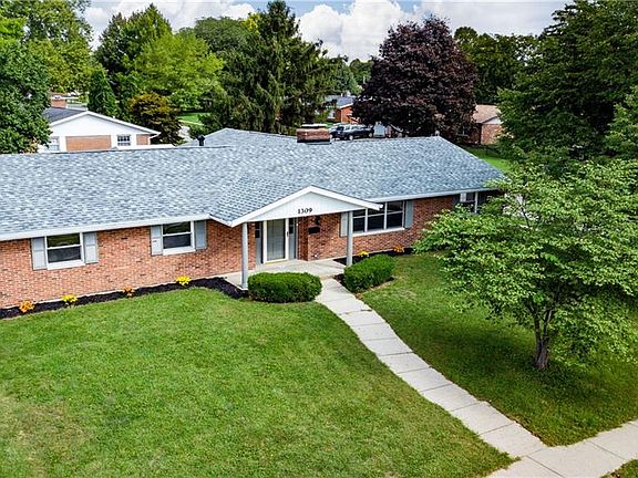 2nd image of 1309 Redbud Dr