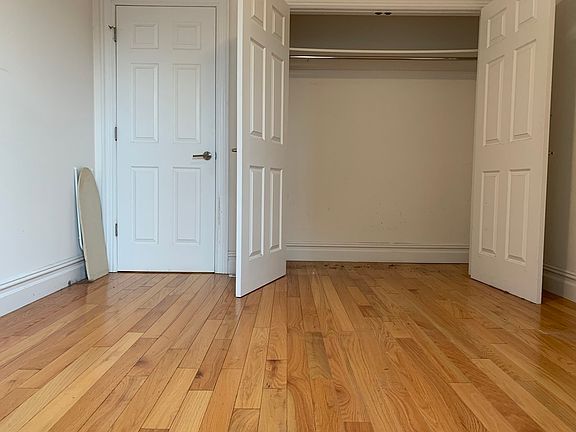 4th image of 21-80 38th St #2B4