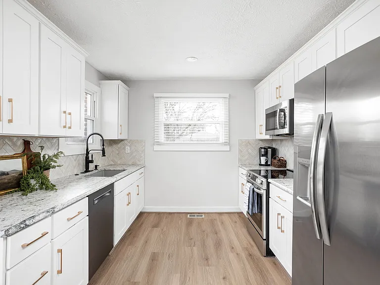 7130 Pin Oak Dr — Photo 13
