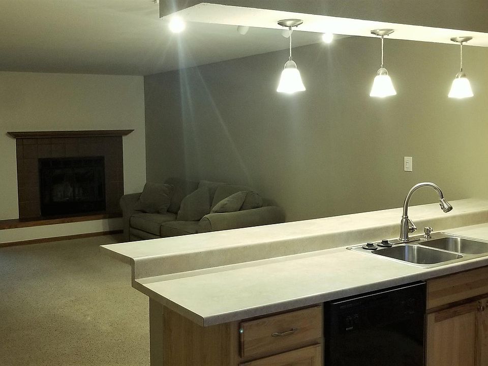 Open kitchen, livingroom