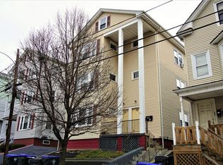 25 Ayrault St FLOOR 3, Providence, RI 02908