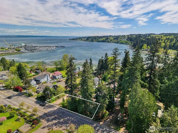 25933 Coveview Lane NE, Kingston, WA 98346