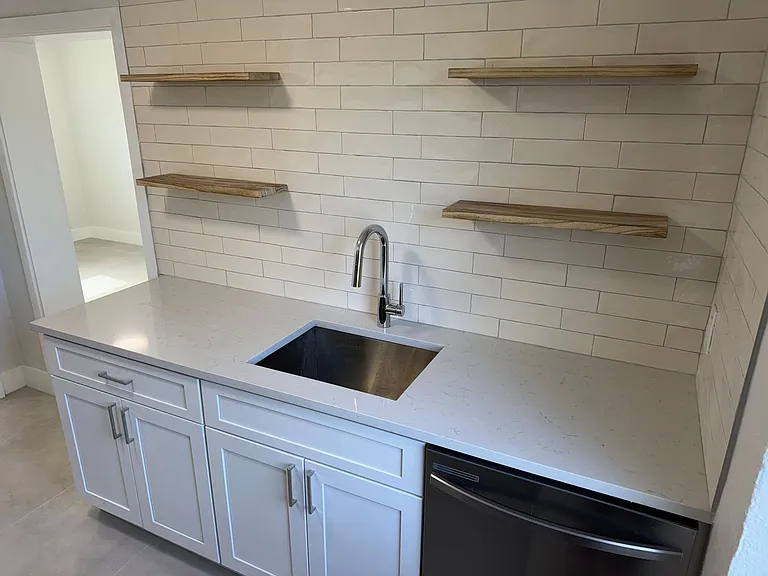 2300 E Crystal Lake Ave — Photo 2