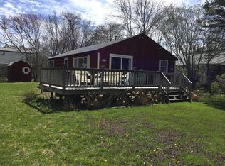 12 Cedarcrest Ave, Mattapoisett, MA 02739