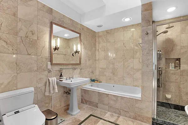 Rented by Nomad Property Group, LLC | media 7