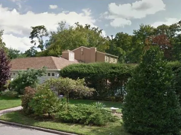 9 Hollywood Ave, Emerson, NJ 07630