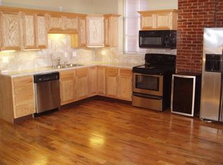 2748 Chippewa St #A, Saint Louis, MO 63118