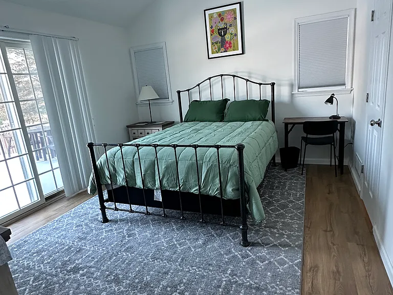 Faye Dr — Photo 5
