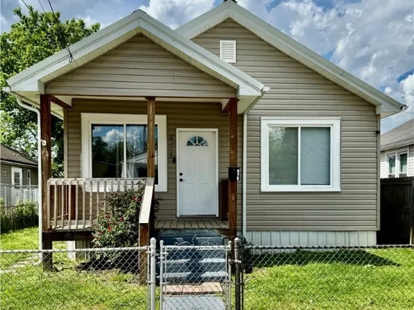 475 58th St SE, Charleston, WV 25304