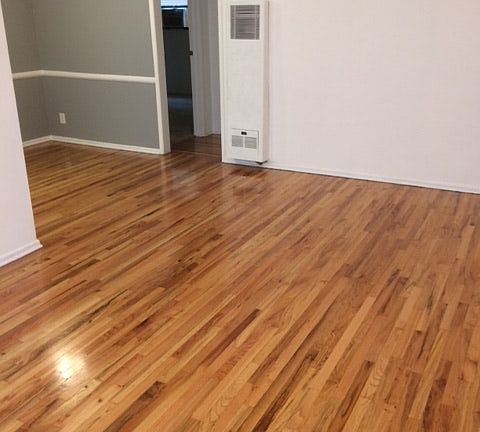 Lvng/hdwd floors