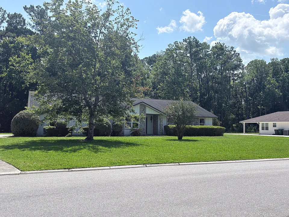 12017 Royal Fern Ln