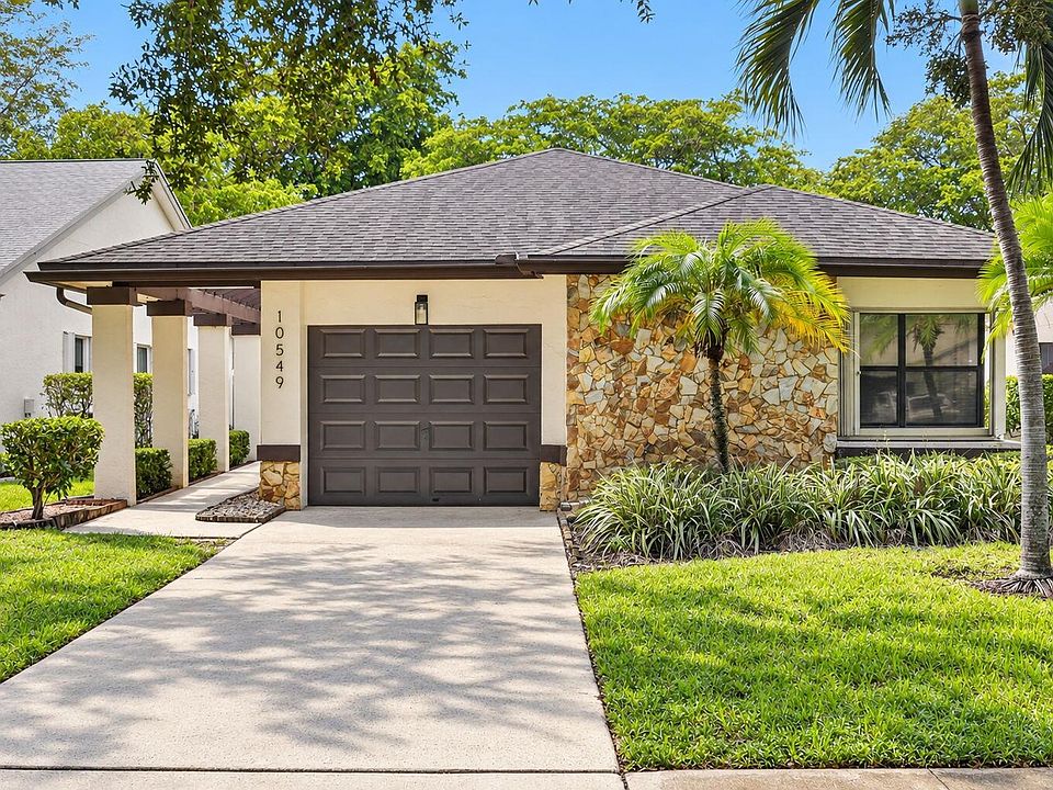 1st image of 10549 Fern Tree Way
