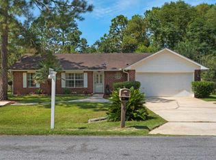 209 Villacrest Dr, Crestview, FL 32536