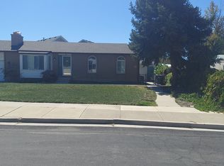 554 S 920 E, Sandy, UT 84094