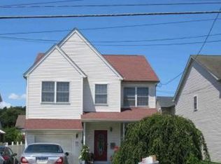 9164 Old Newtown Rd, Philadelphia, PA 19115