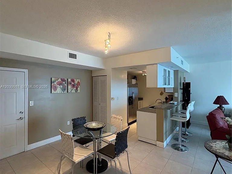 275 NE 18th St #1709 — Photo 13