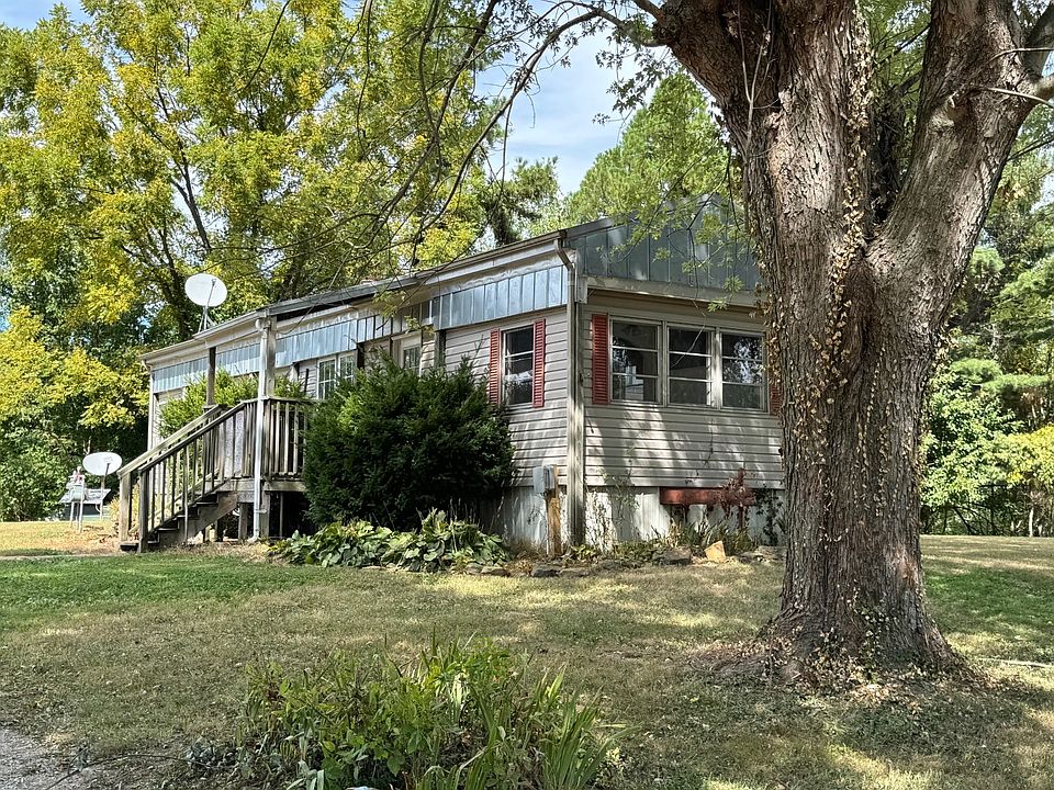 2nd image of 1336 Troy Ridge Rd