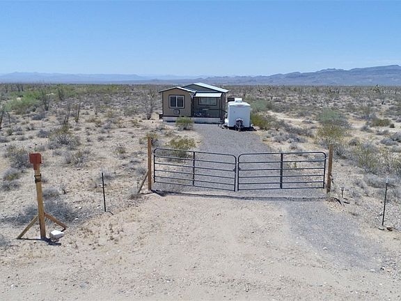 3rd image of 0 Desert View Rd