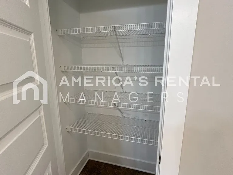 15597 Crimson Ridge Cir — Photo 34