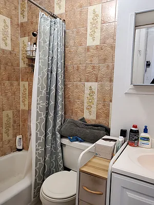 Rented by Frank Valvo Real Estate | media 24