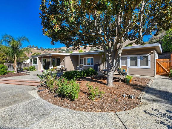 2nd image of 11450 Enchanto Vista Dr