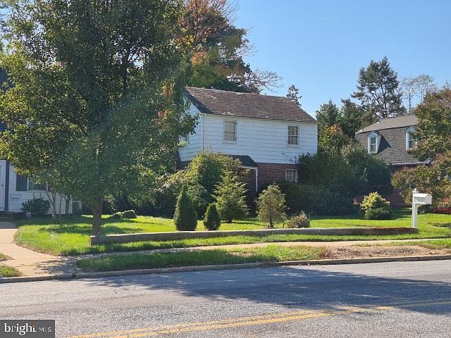 2nd image of 6120 Greenspring Ave