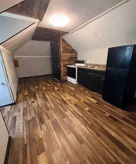 605 Gazin St — Photo 4