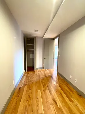 Rented by Nooklyn NYC LLC | media 11