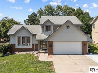 2412 S 154th Cir, Omaha, NE 68144