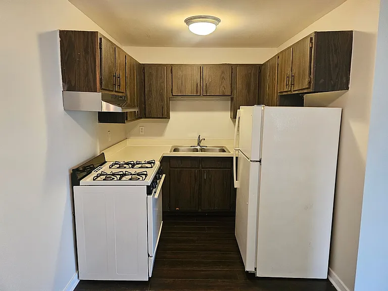 1200 Light Rd #105 — Photo 3