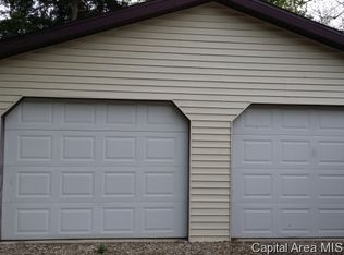 430 N Main St, Palmyra, IL 62674