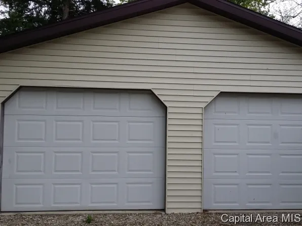 430 N Main St, Palmyra, IL 62674