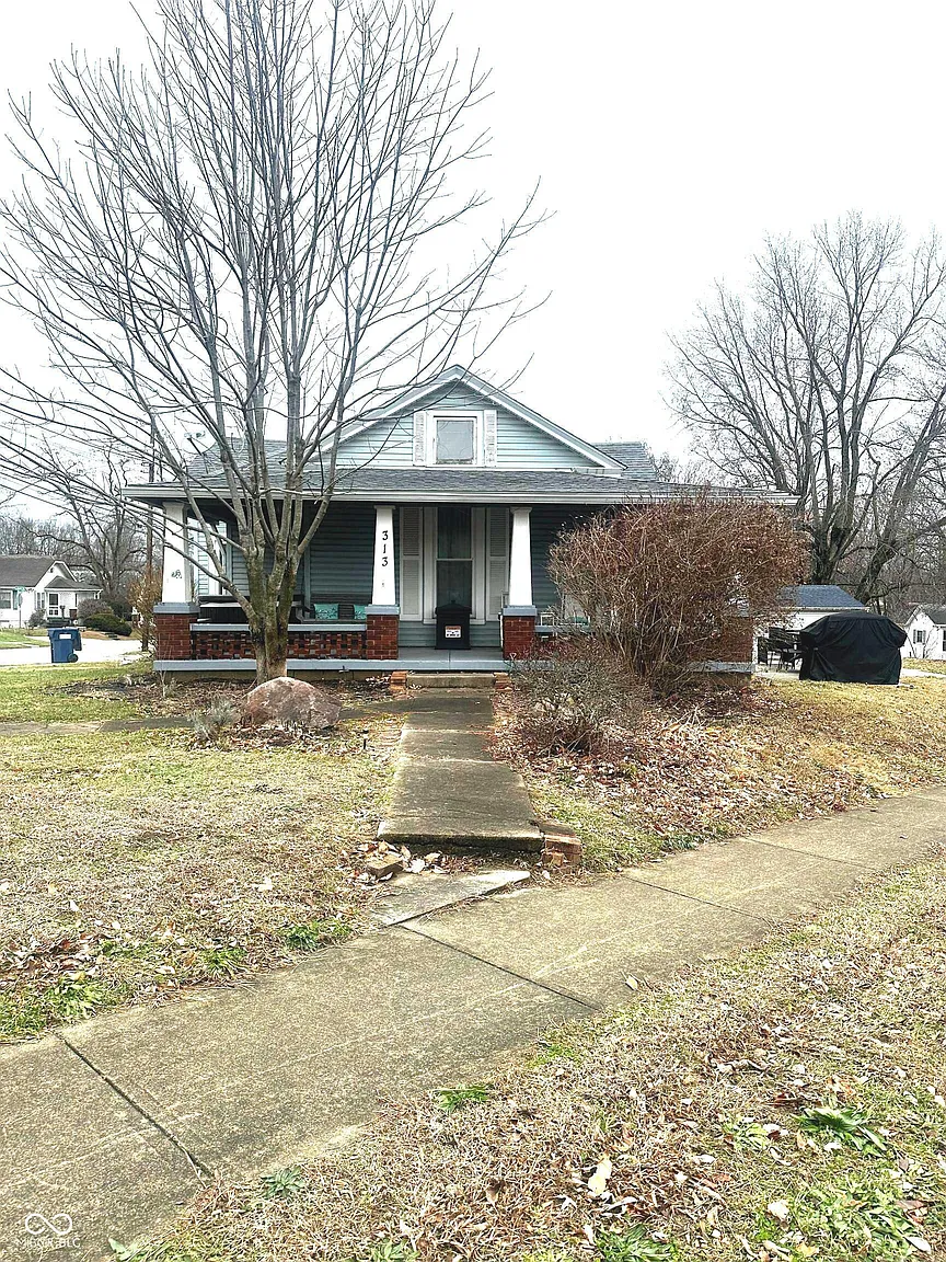 313 N College Ave photo 1