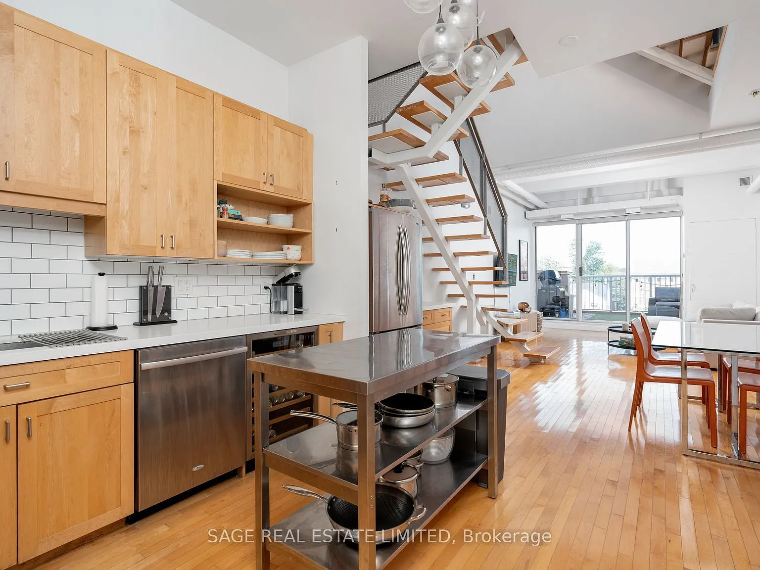 3 bed, $5,500 — Photo 1