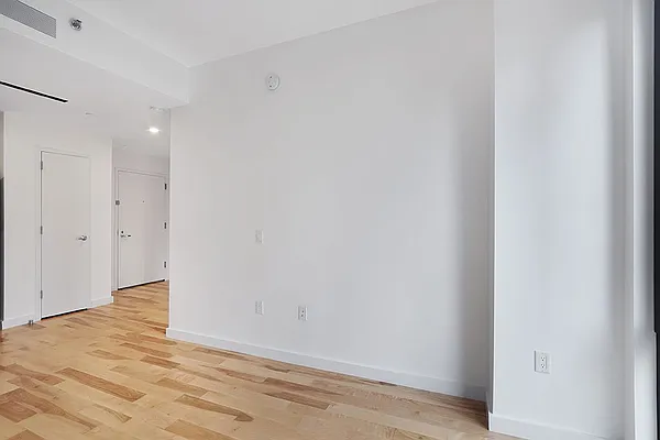 Rented by REZI | media 3