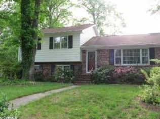 127 Huntington Rd, Colonial Heights, VA 23834