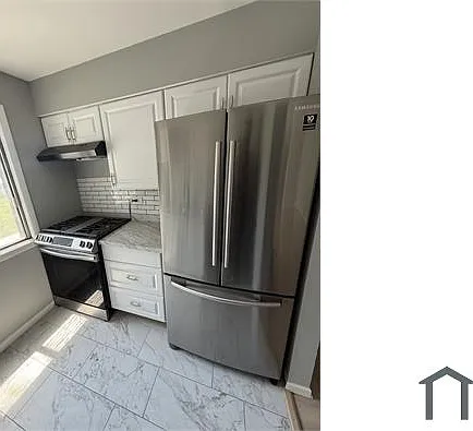 1013 E 194th St #2B — Photo 1