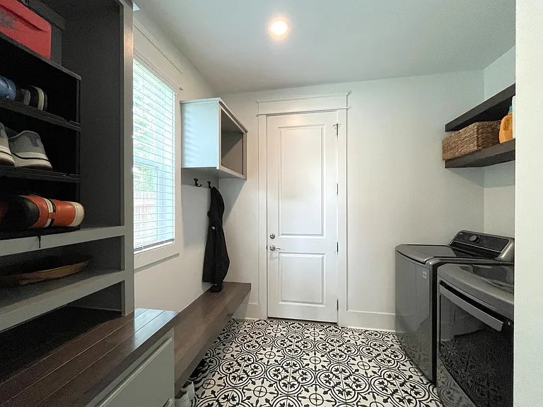 4140 Azalea Ct — Photo 21
