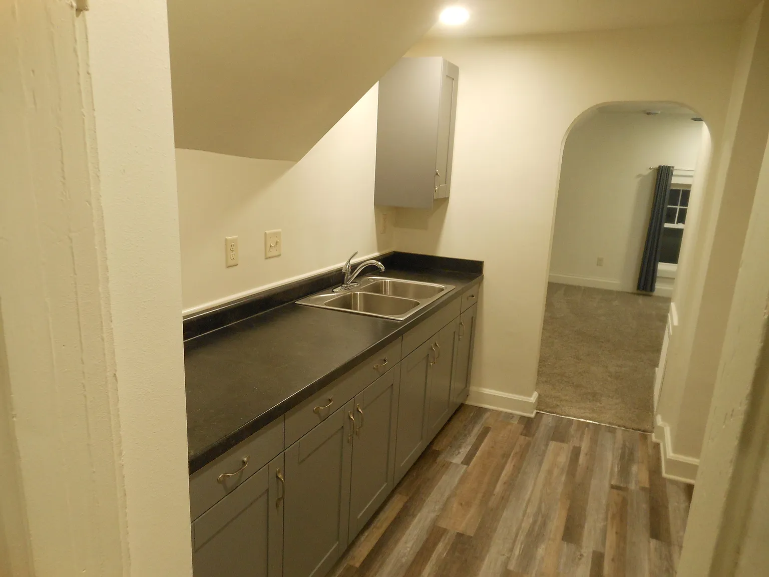 2 bed, 800 sqft, $1,100 — Photo 4