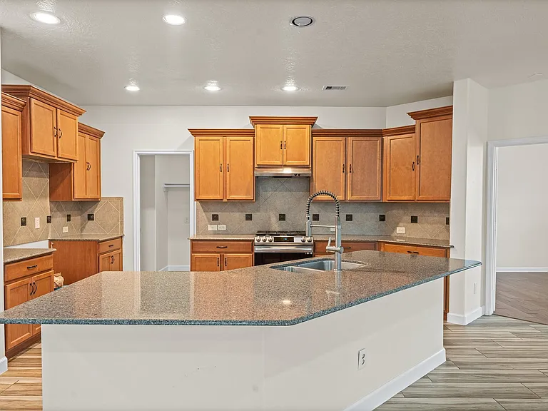 15623 Harris Canyon Ln — Photo 14