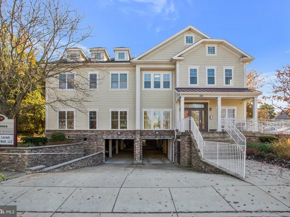 608 Melvin Ave #203, Annapolis, MD 21401