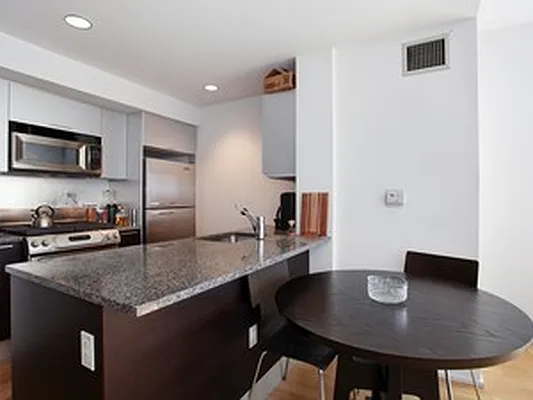 Rented by Corcoran | media 18