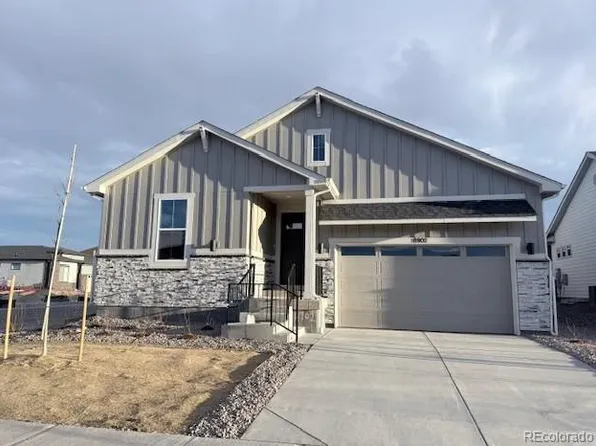 8902 S Riviera Way, Aurora, CO 80016