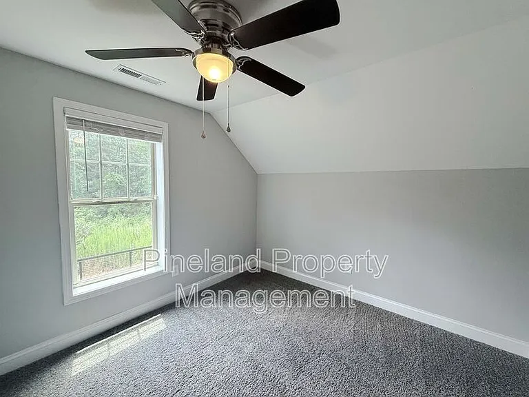668 McKenzie Rd — Photo 13