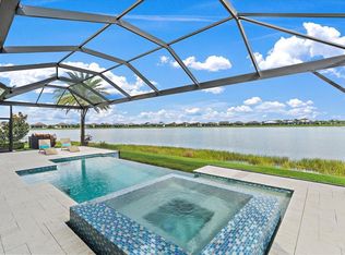 8112 Grande Shores Dr, Sarasota, FL 34240
