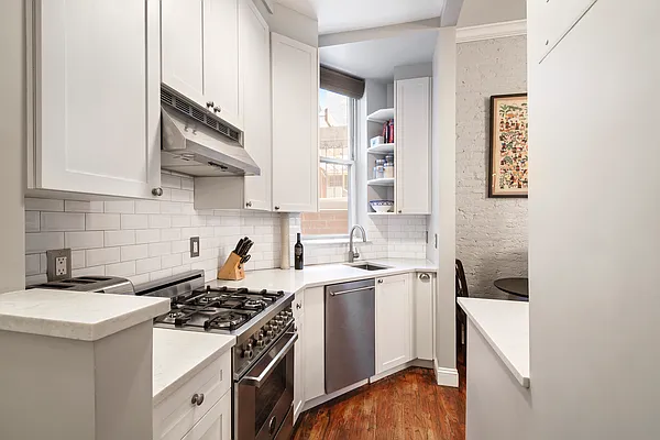 Rented by Brown Harris Stevens | media 3