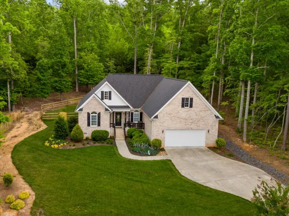 447 Harborgate Dr, Denton, NC 27239