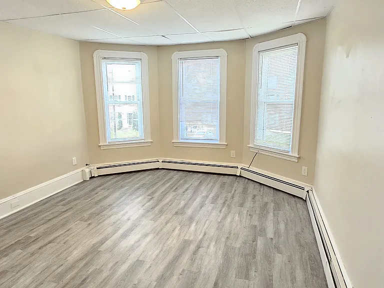 93 Arthur St #2W — Photo 10