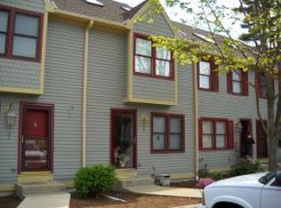 21 Bartemus Trl, Nashua, NH 03063